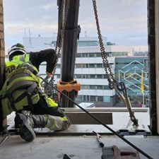 Ulkoparvekkeen asentaminen