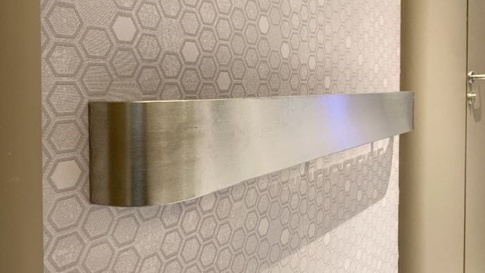 Arfen WG100 SS teräksinen seinän törmäyssuoja asennettuna