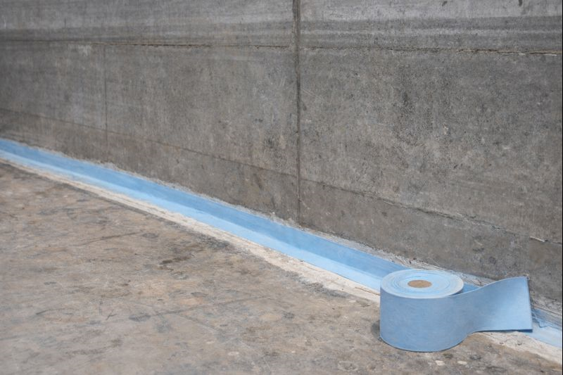 Vahvikenauhan asentaminen betoniliitokseen